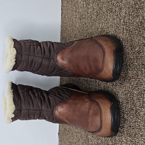 UGG Brown Leather & Quilted Vibram Stormburst Waterproof Size US 7 Womens - Picture 2 of 8